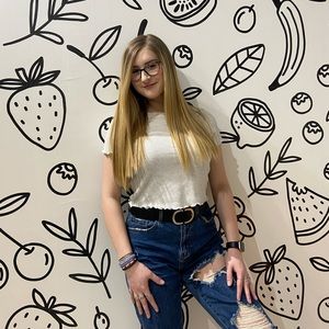 Meet your Posher, Brooke